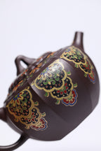 双省名人经典之作【唯心】 泥料：原矿石红 容量：250cc 作者：韩小虎 研究员级高级工艺美术师