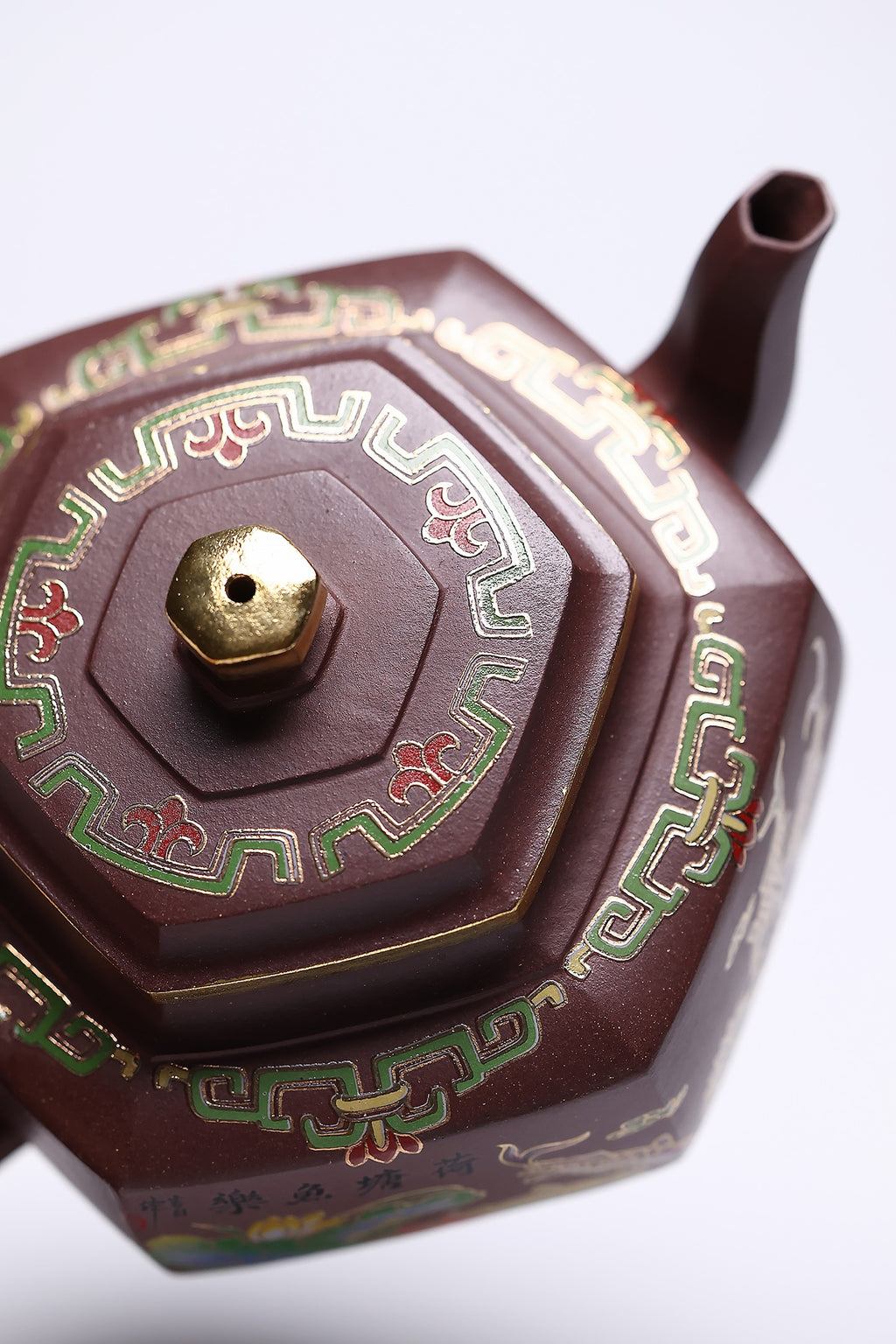 双省名人经典之作【六方雪华】 泥料：原矿紫泥 容量：320cc 作者：韩小虎 研究员级高级工艺美术师
