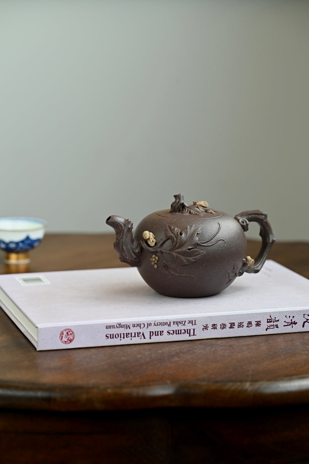 手工松鼠葡萄花器 | 全手工紫泥作品