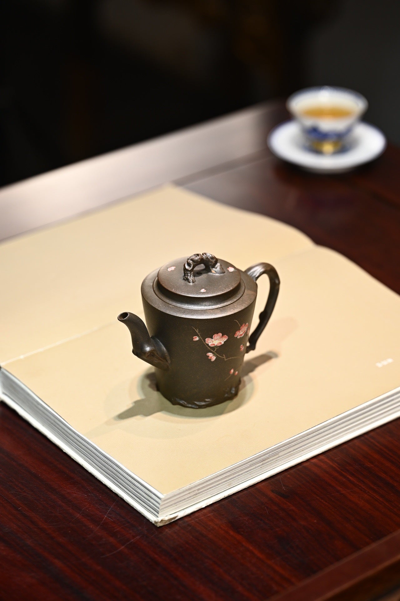全手工梅香茶壶 - 210cc 茶具艺术品