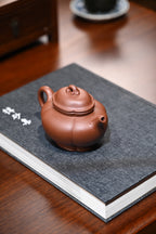 骆俊杰【海棠】  原矿底槽青  280ml  骆俊杰，1992年出生于江苏宜兴  2015年景舟杯制壶大赛“提壁壶”获得民间组  铜奖。
