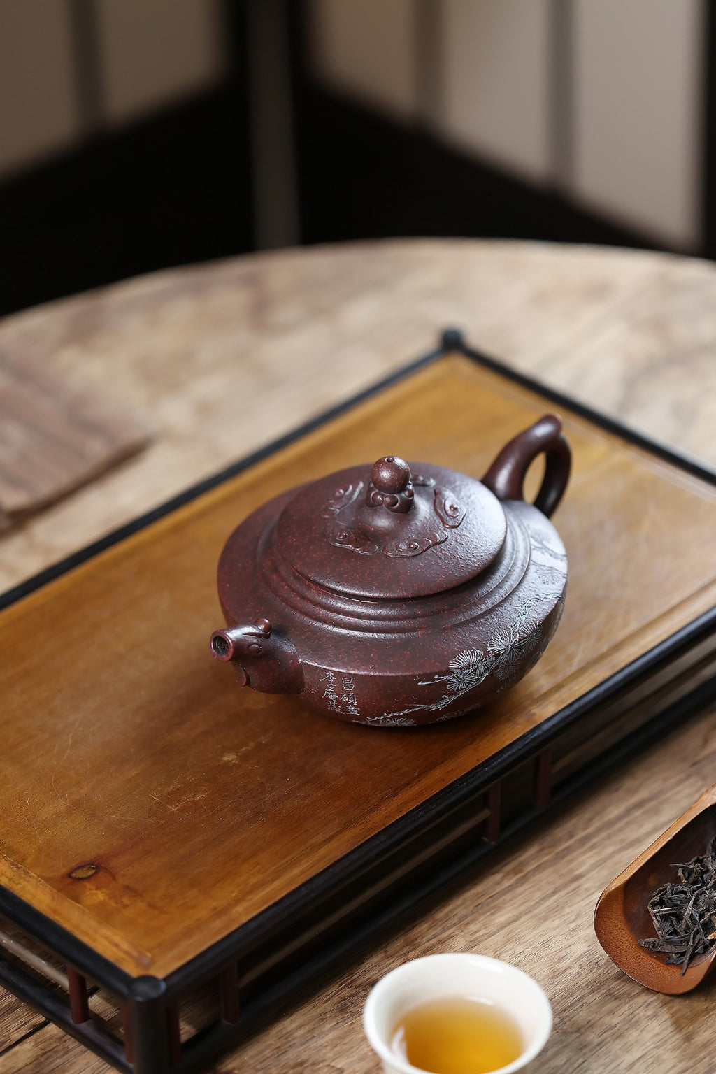 重器推荐！！ 《丹凤朝阳》 徐孝奎 1935年生人，92岁紫砂元老，从业77年！！ 原矿古度赤乌泥，400cc，菱形14孔出水