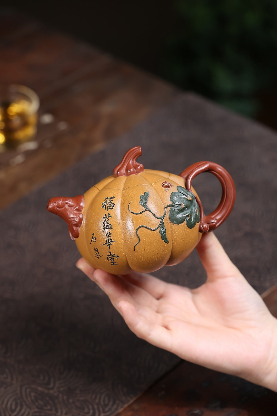 美壶推荐！！ 《南瓜壶》 国家级工艺美术师 鲍玉华 原矿鲍氏百年冷金黄，260cc，并列10孔出水。
