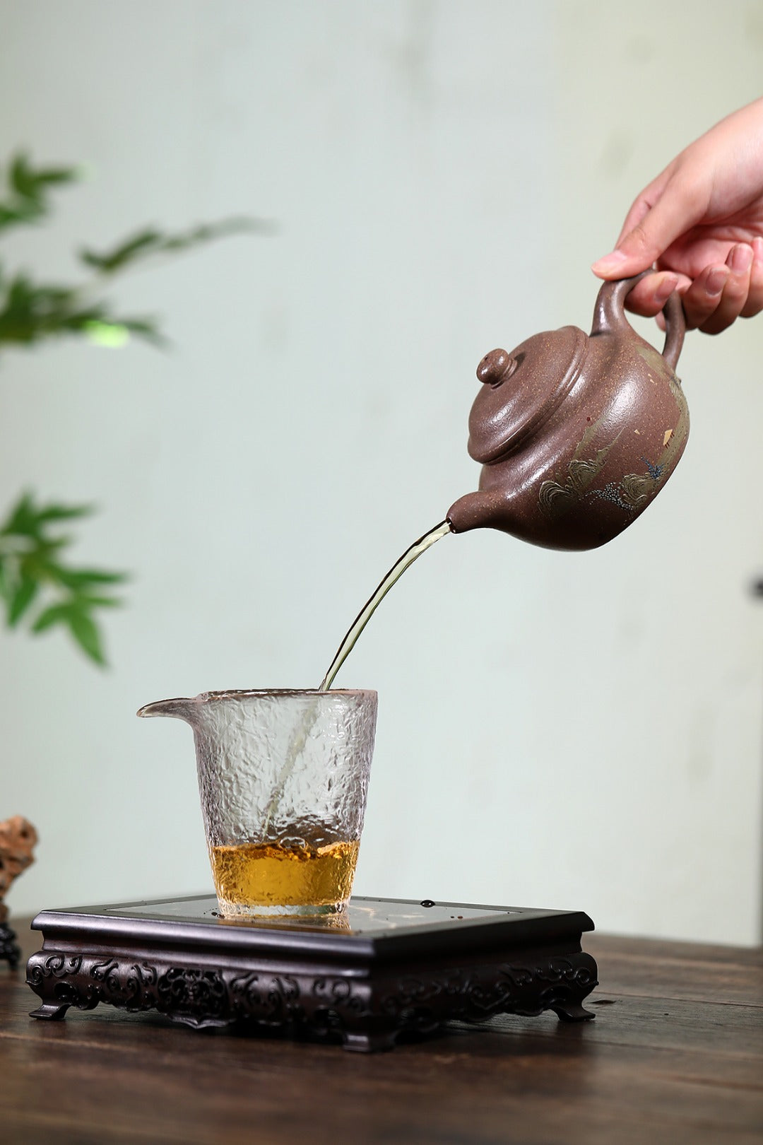 高工佳作！！ 《山水德韵》 国家级高级工艺美术师 蒋亚平 原矿陈腐30年玉段砂，370cc，菱形9孔出水