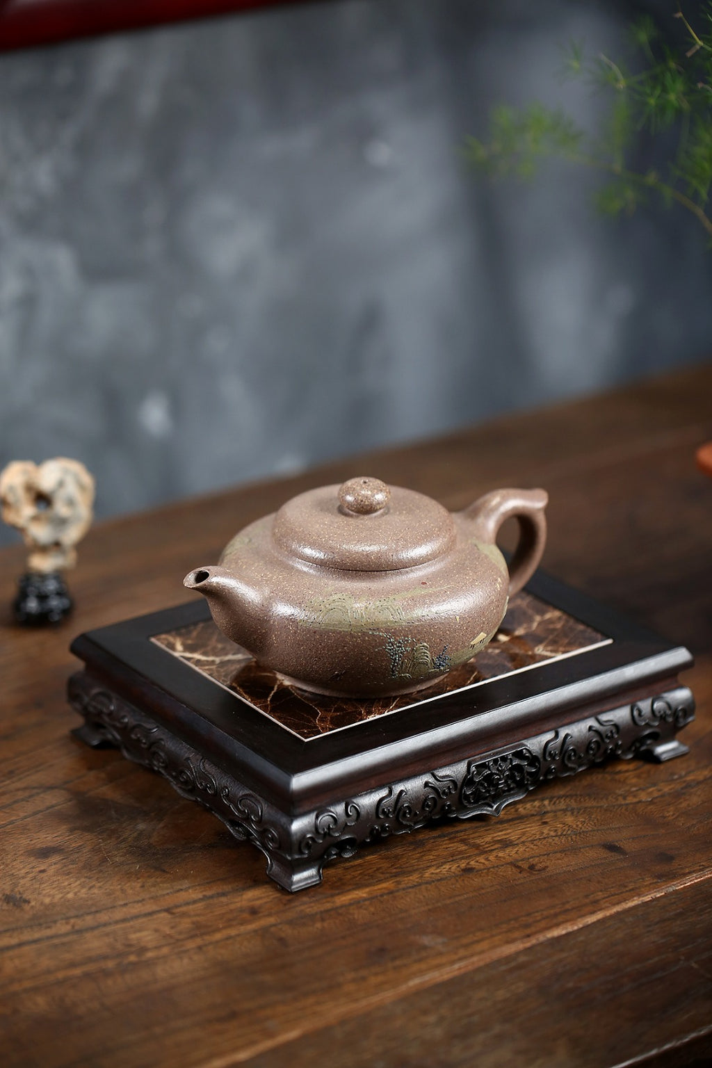 高工佳作！！ 《扁灯》 国家级高级工艺美术师 蒋亚平 原矿老玉砂段，350cc，菱形14孔出水