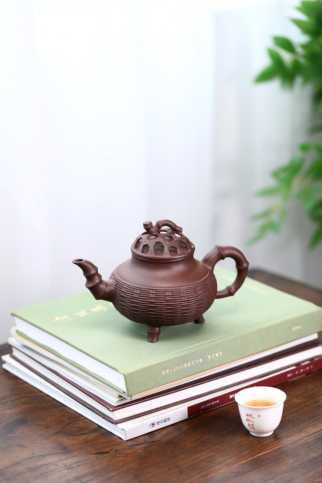 高工佳作！！ 《竹编三足立鼎》 国家级高级工艺美术师 蒋亚平 原矿老紫泥，440cc，菱形9孔出水