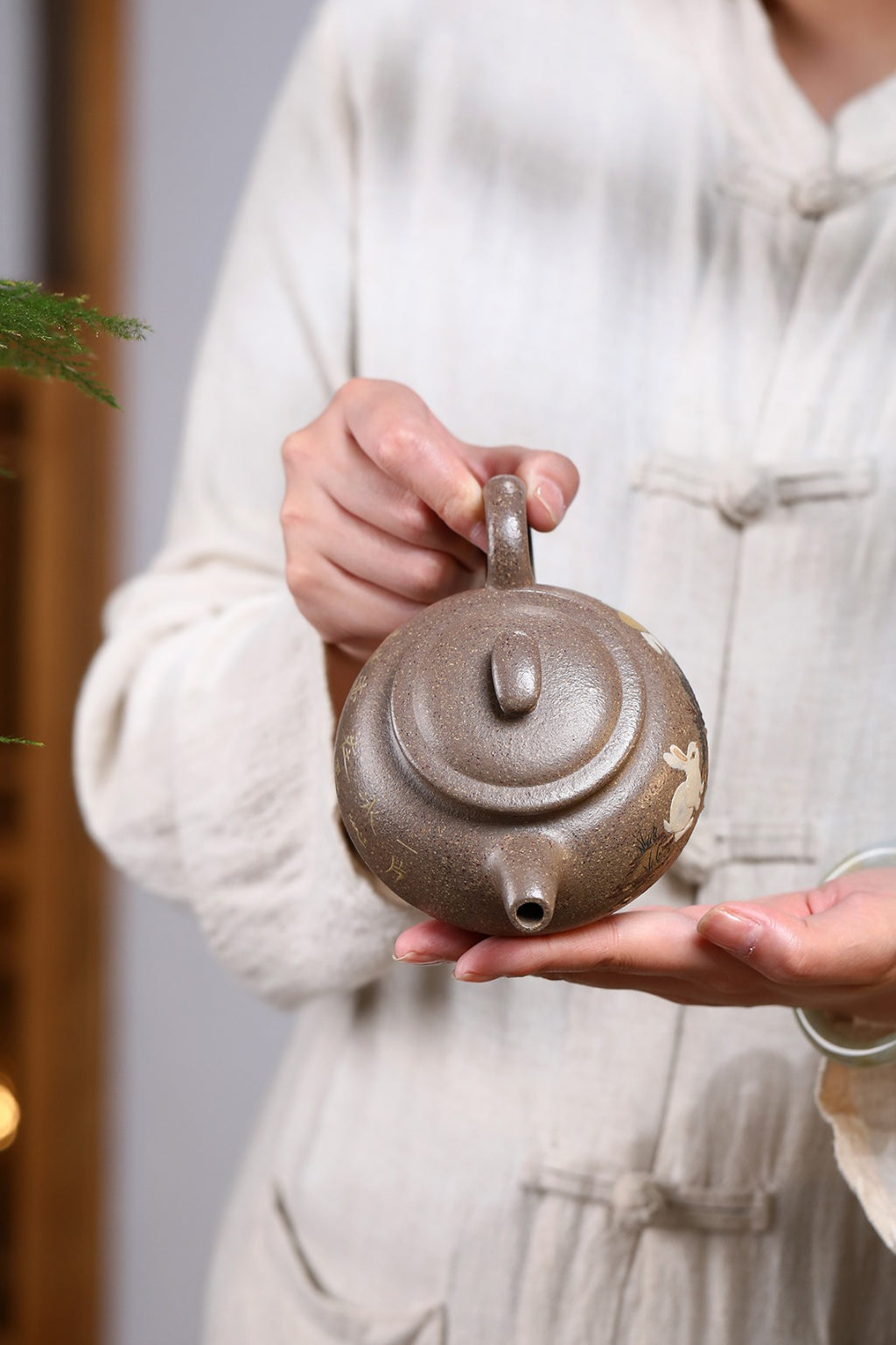 高工佳作！！ 《新式上新桥》 国家级高级工艺美术师 蒋亚平 原矿老玉砂段，270cc，菱形9孔出水