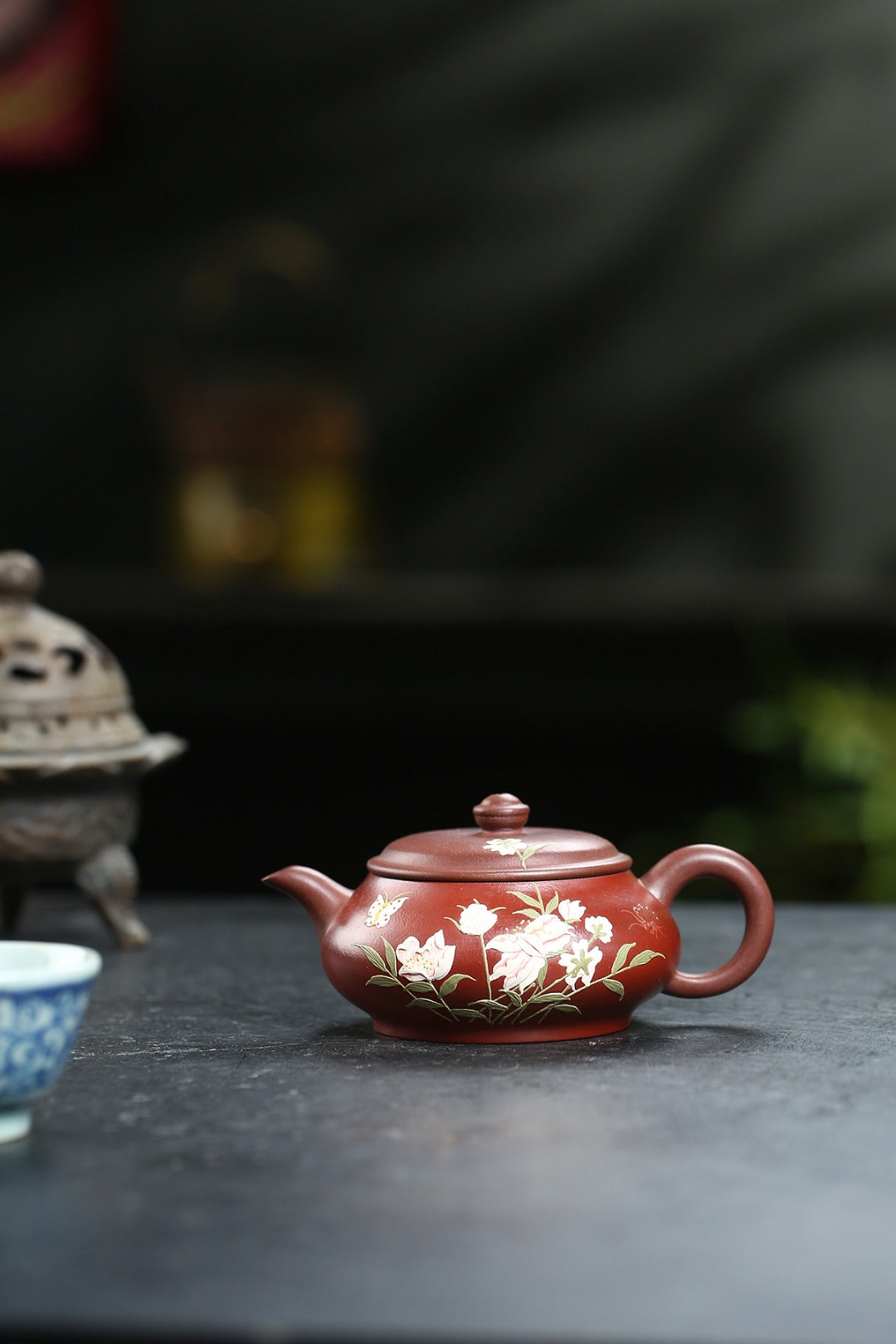 《明炉》 国家级工艺美术师 鲍玉华 原矿家藏紫朱泥（壶身粉浆大红袍。），170cc，菱形9孔出水