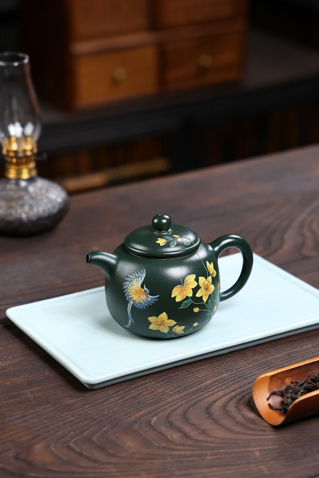 《匏尊》 国家级工艺美术师 鲍玉华 装饰：李玮（江苏省陶瓷艺术大师，正高，无锡工艺美院正教授） 原矿家藏老绿泥高温龙头烧，320cc。