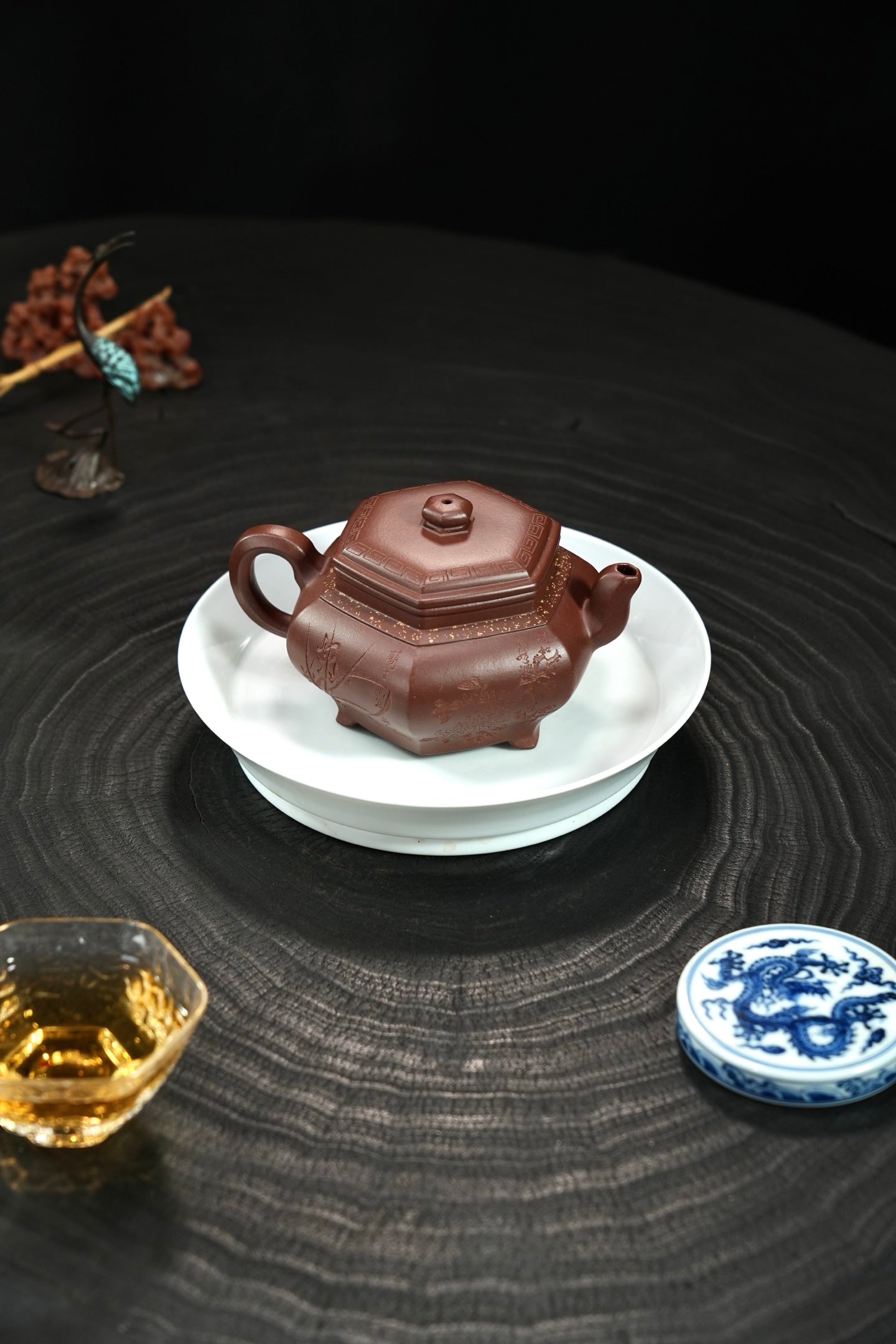 全手工【六方·宣炉】 原矿极品底槽清·260cc·内推孔  藏品级紫砂方器👍，集泥料、做工和形体三个维度于一体，本山料
