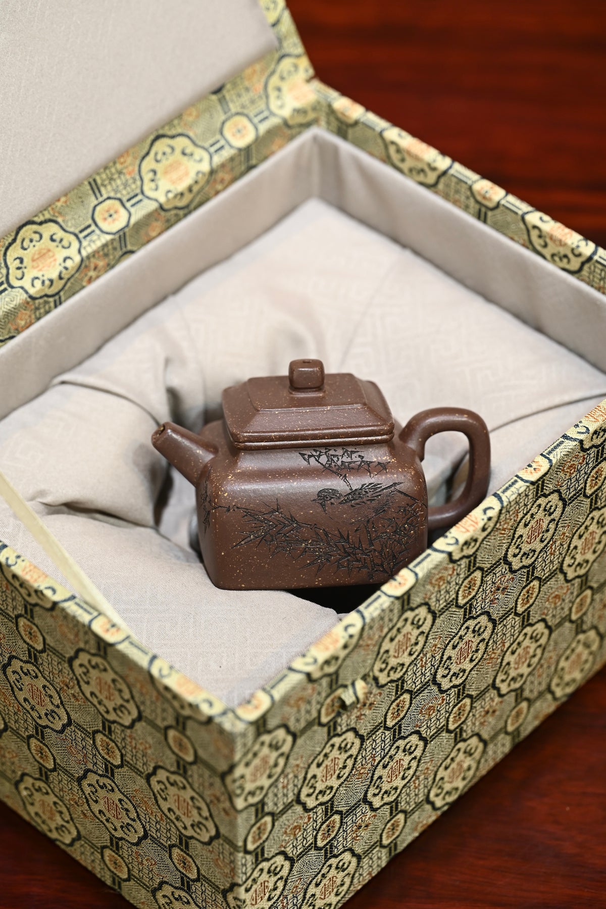 小四方·喜上眉梢·全手工 /陶刻大赛金奖李建军作品  /容量160cc/原矿紫玉金砂