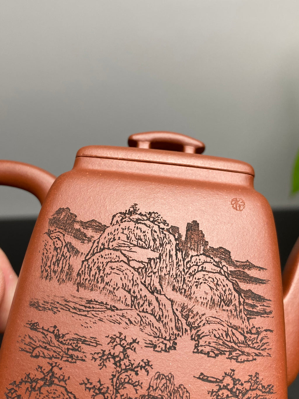 宏林山水·礼藏至尊｜紫砂界山水陶刻标杆｜陈宏林大师传世巅峰臻品【长乐四方壶】收藏送礼·双绝重器!&nbsp;  ——原矿优质底槽清·120cc