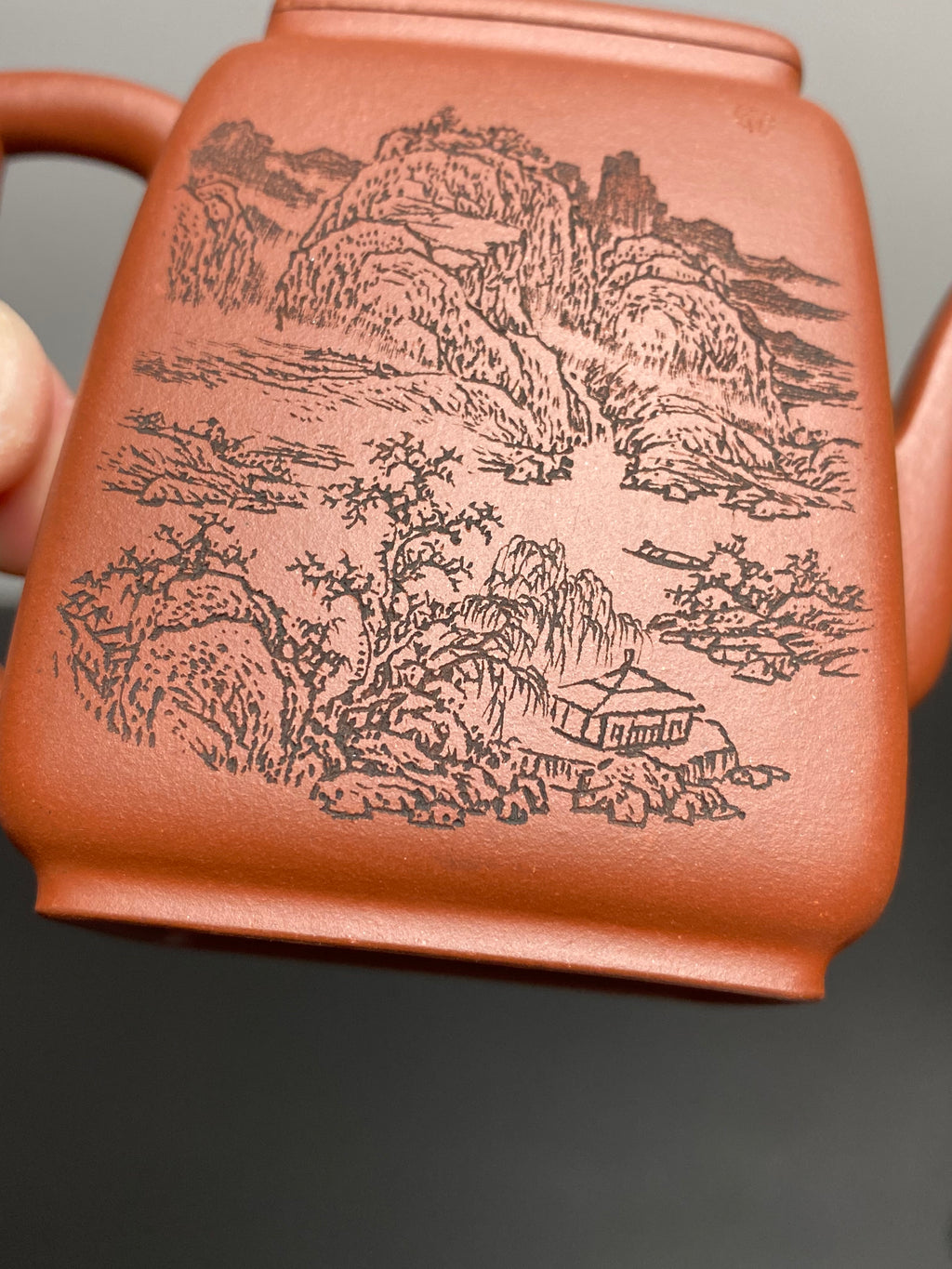 宏林山水·礼藏至尊｜紫砂界山水陶刻标杆｜陈宏林大师传世巅峰臻品【长乐四方壶】收藏送礼·双绝重器!&nbsp;  ——原矿优质底槽清·120cc