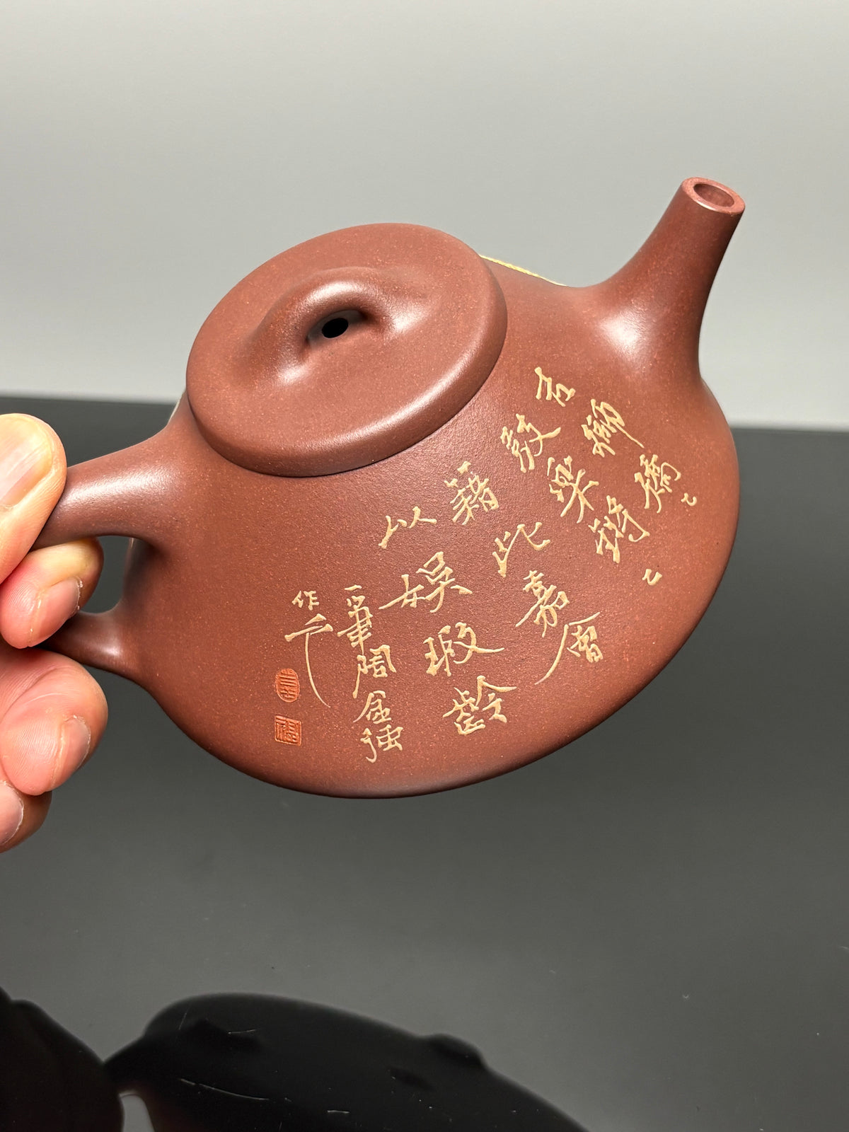 李金强亲绘稀世孤品【子冶石瓢】收藏传世｜礼赠顶级｜潜力重器👍（可私人定制） 原矿优质底槽清·280cc，子冶石瓢骨肉挺拔、线条利落，古朴壶身承载顶级工笔泥绘，业界No1。