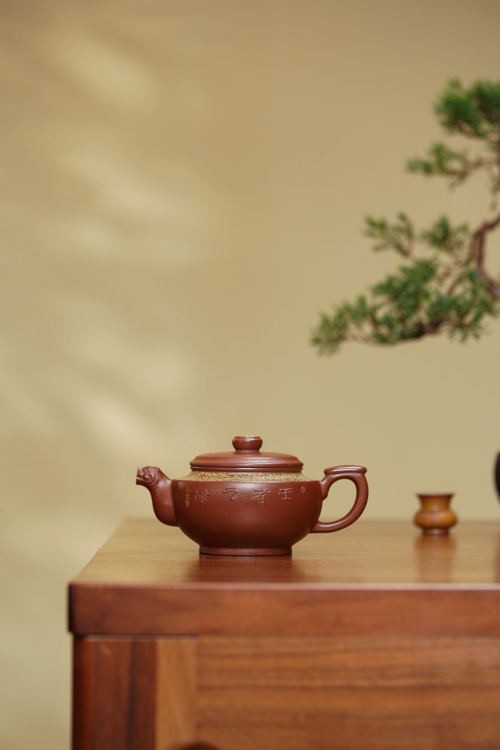 紫砂彩陶融合·一代宗师邱玉林大拍73万｜殿堂臻品《王者之风套组》——原矿优质底槽清·320cc ——紫砂界独一份茶叶沫宝石釉 ——中国陶瓷艺术大师·邱玉林·亲制