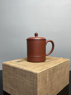 范泽锋大师夫人·汤宣武 原创紫砂臻品《玲珑杯》｜礼藏传世重器👍  ——家藏原矿优质底槽清·400cc ——江苏省陶瓷艺术名人·汤宣武·制 ——江苏省陶瓷艺术大师·范泽锋监制