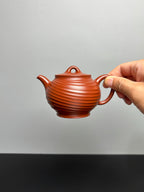 范泽锋大师夫人·汤宣武 原创紫砂臻品《冬至壶》｜礼藏传世重器👍  ——家藏原矿优质大红袍·230cc ——江苏省陶瓷艺术名人·汤宣武·制 ——江苏省陶瓷艺术大师·范泽锋监制