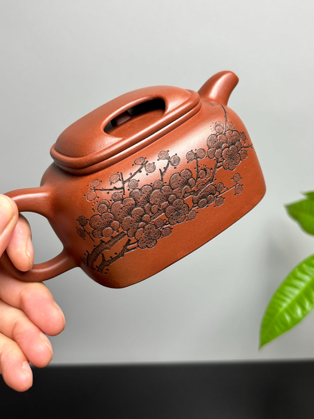 中国紫砂界当代梅王·朱炳浩(石陶）本工巅峰臻品《四方牛盖壶》｜稀世臻藏·礼藏天花板重器！(可接高端定制)  ——原矿优质底槽清·260cc ——任淦庭大师高徒｜朱炳浩（石陶）之作