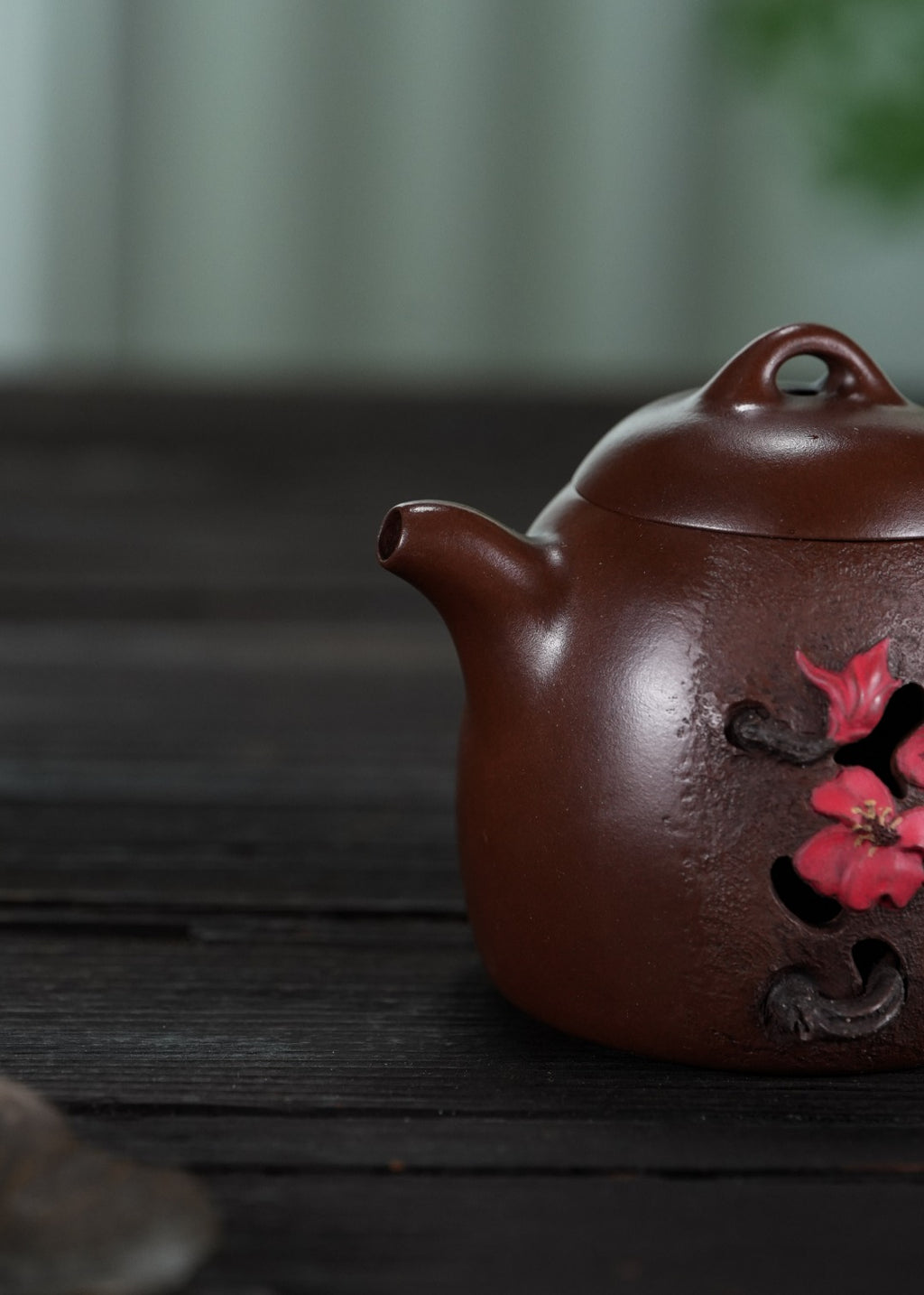 蒋蓉之女 传世花器｜蒋艺华·非遗紫砂巅峰重器《梅花秦权壶》收藏传世·高端礼赠艺术珍品！  ——原矿优质老紫泥·230cc ——中国传统陶瓷艺术大师·蒋艺华 制