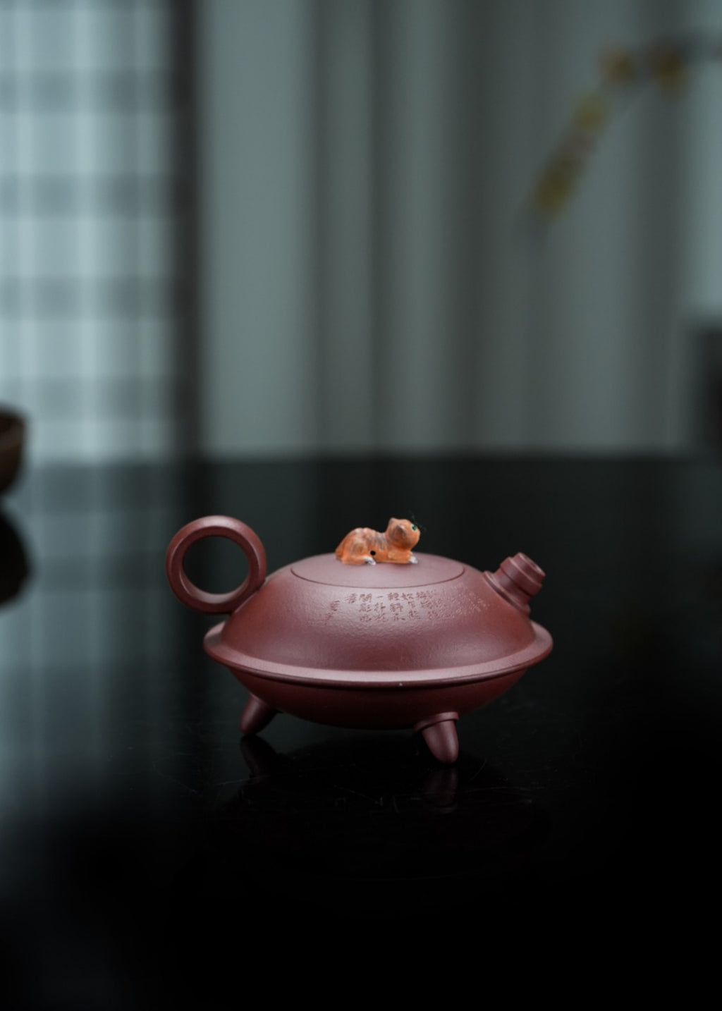 蒋蓉之女 传世花器｜蒋艺华·非遗紫砂巅峰重器《寻香壶》收藏传世·高端礼赠艺术珍品！  ——原矿优质老紫泥·200cc ——中国传统陶瓷艺术大师·蒋艺华 制