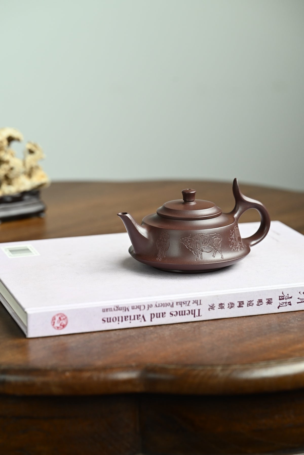 牛转乾坤·全手工 /省大师陈富强高徒徐秋璐作品  /容量170cc/紫泥大红袍