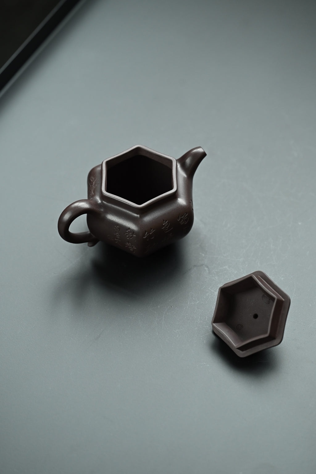 六方莲子·全手工 /景舟杯金奖省名人研高何叶作品 /容量150cc/原矿紫茄泥