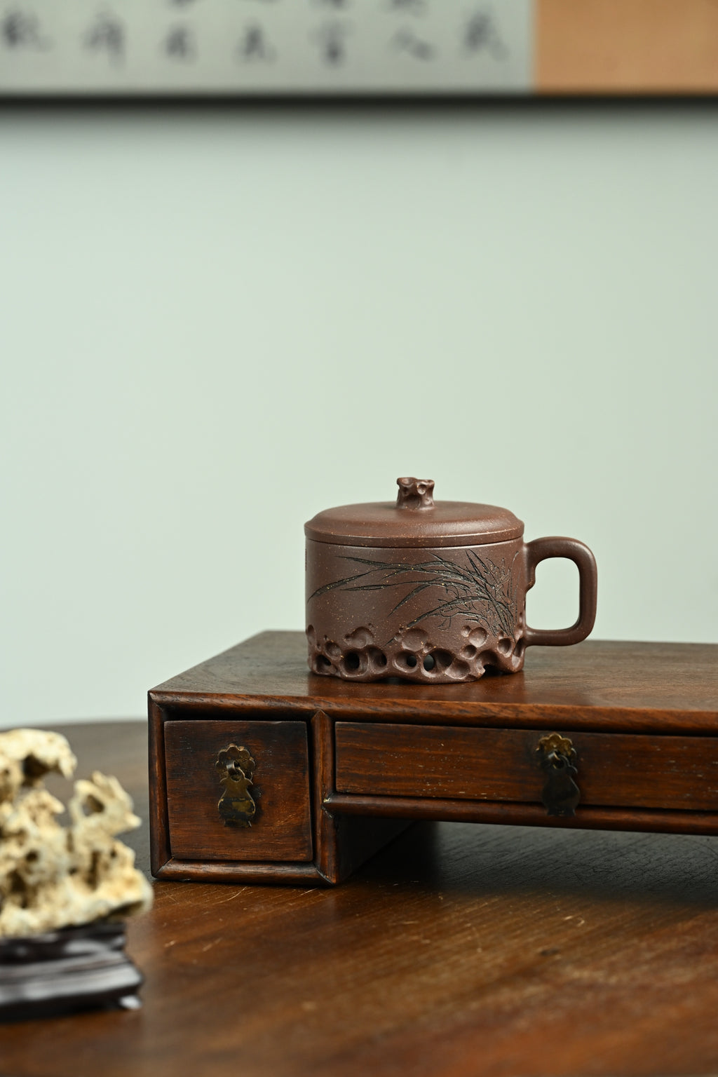 清韵幽兰杯·太湖石·全手工/陶刻大赛金奖李建军作品 /容量190cc/原矿紫玉金砂
