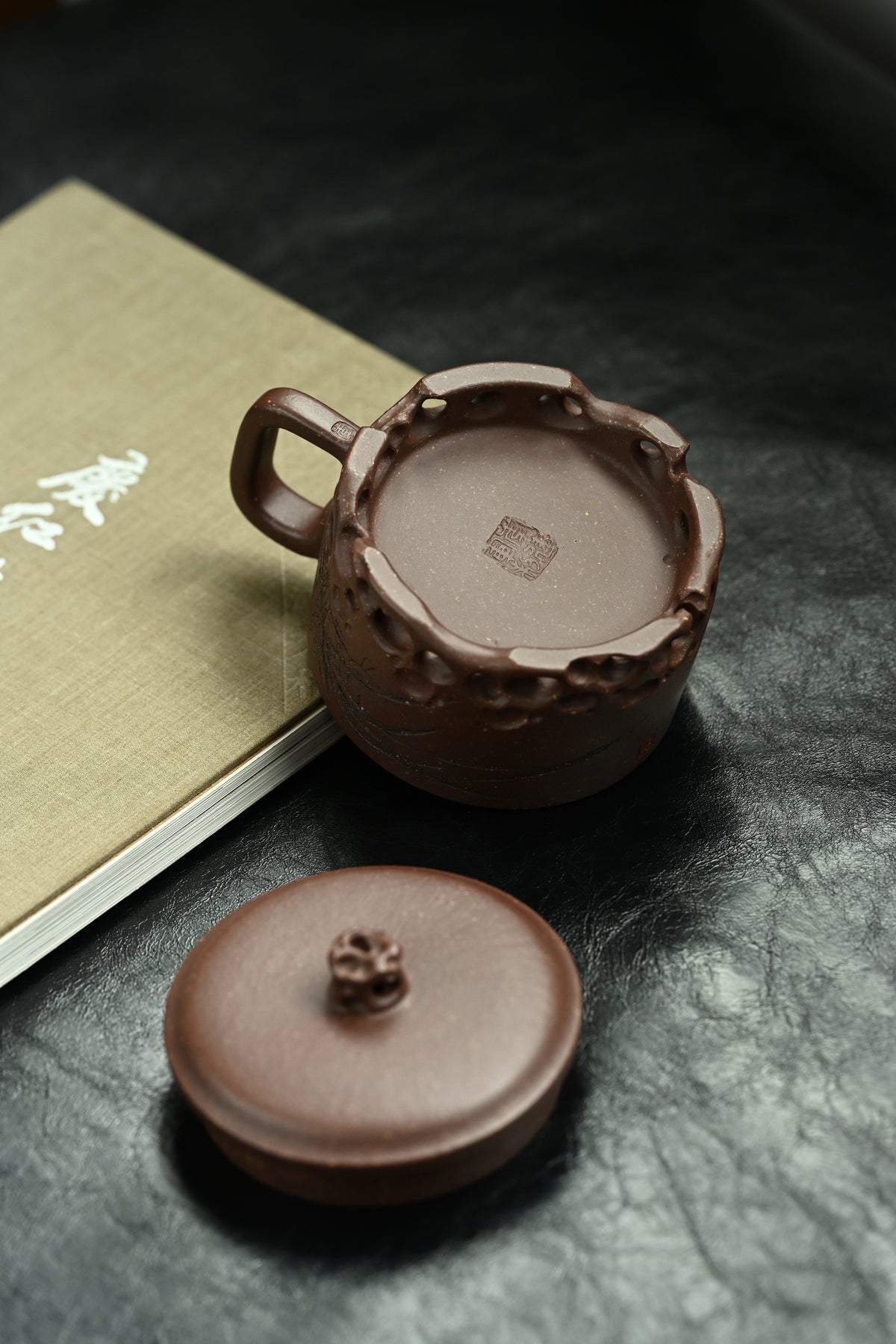 清韵幽兰杯·太湖石·全手工/陶刻大赛金奖李建军作品 /容量190cc/原矿紫玉金砂