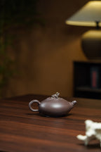 蒋蓉之女 传世花器｜蒋艺华原创《荷塘清趣壶》收藏传世·高端礼赠艺术珍品！  ——原矿优质紫玉金砂·160cc