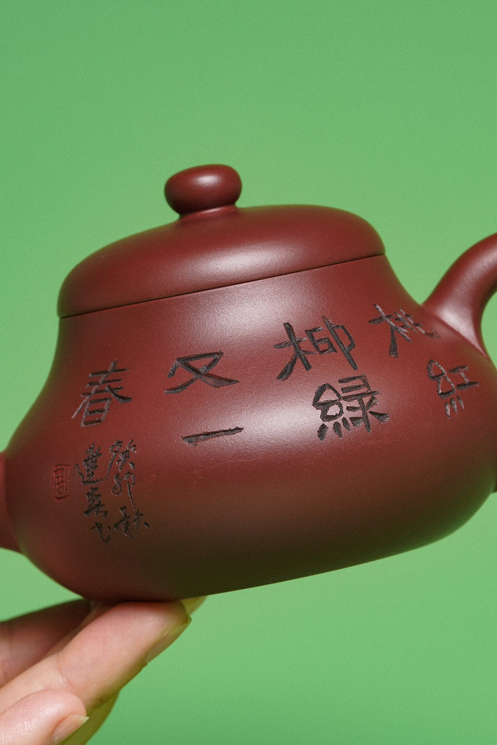 紫砂臻品·礼藏首选｜周建春大师扛鼎之作《君德壶》是收藏与礼赠皆宜的高端艺术品！ ——原矿优质龙血砂·260cc ——正高级工艺美术师·周建春·制
