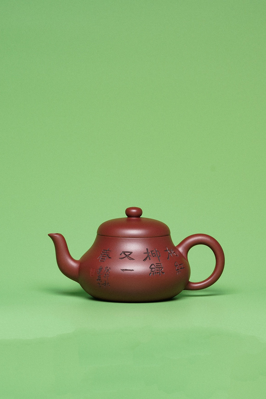 紫砂臻品·礼藏首选｜周建春大师扛鼎之作《君德壶》是收藏与礼赠皆宜的高端艺术品！ ——原矿优质龙血砂·260cc ——正高级工艺美术师·周建春·制