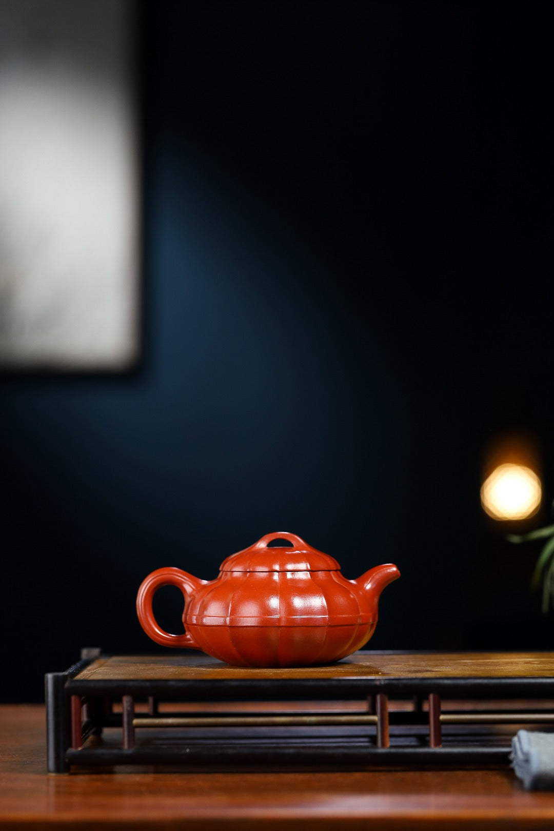 何道洪高徒 研高省名人赵明敏-收藏级重器 作品名称——【古香】 作者——赵明敏（江苏省名人、研究员级高级工艺美术师），师从大师蒋彦、大师何道洪 泥料——家藏红金砂 容量——210cc
