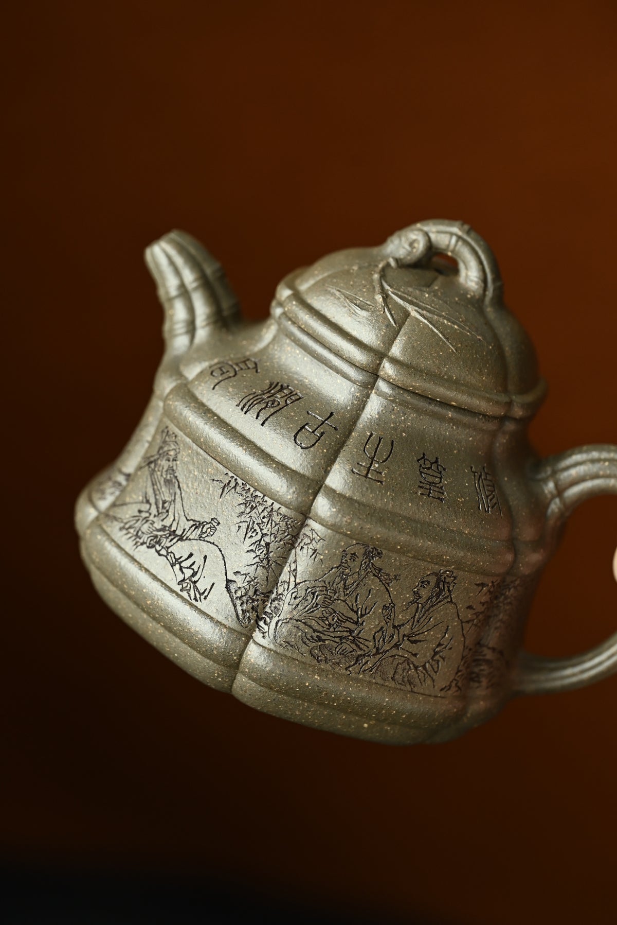 六瓣竹鼎·双工合制 /大拍陶手雷罡作品（师承范伟群），钱琦刻/容量230cc/家藏蟹壳青
