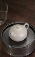 『西施』·象牙白段·150cc·9孔  优质白段，区别市面上同类产品，泡茶不粘茶垢，玉质感佳，细腻光洁