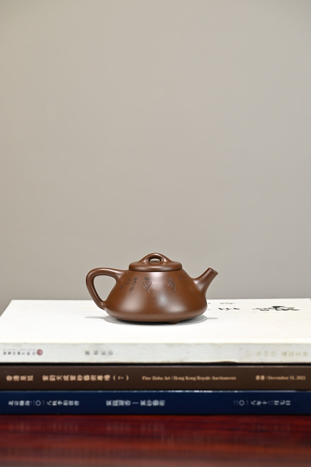 子冶石瓢·全手工/容量200cc/极品紫泥 器形具备深厚的古意，用线之单纯、凝练、清澄透明一气呵成