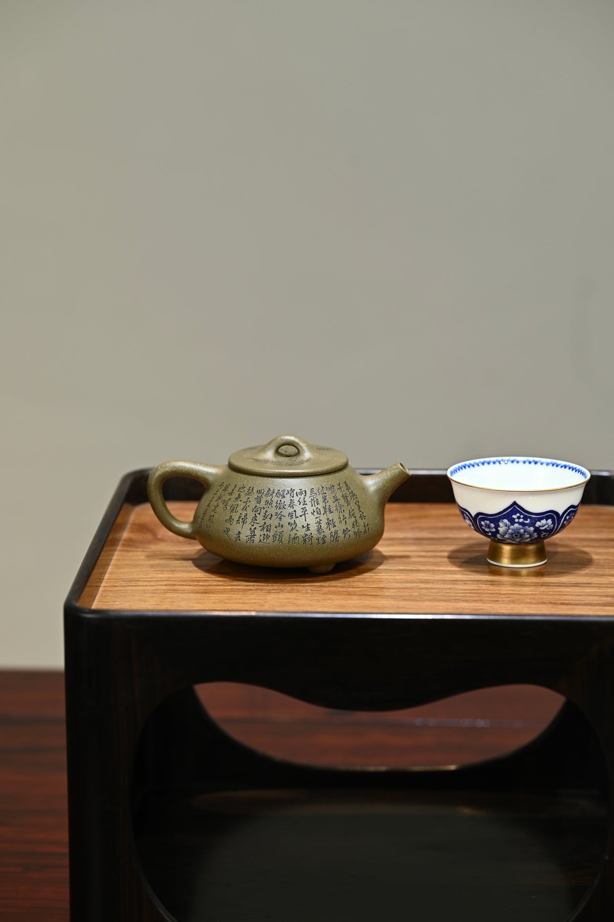 石瓢·山居清幽·全手工 /陶刻大赛金奖李建军作品  /容量150cc/原矿青段 器形具备深厚的古意，