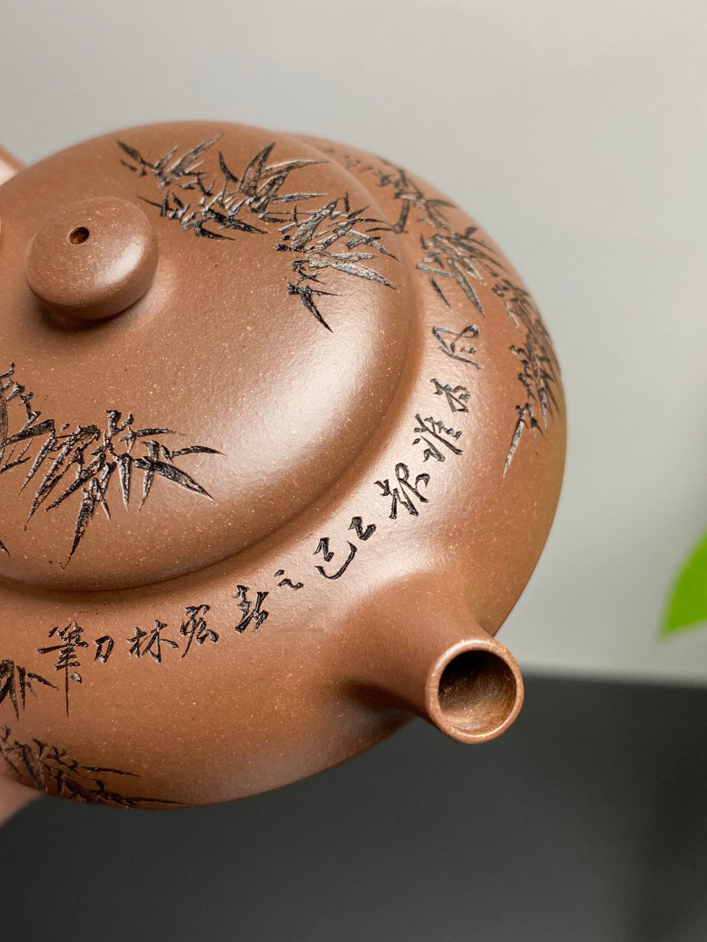 陈宏林大师传世巅峰臻品【虚怀壶】收藏送礼·双绝重器!&nbsp;  ——原矿优质老紫泥·120cc ——紫砂山水陶刻天花板·陈宏林亲工