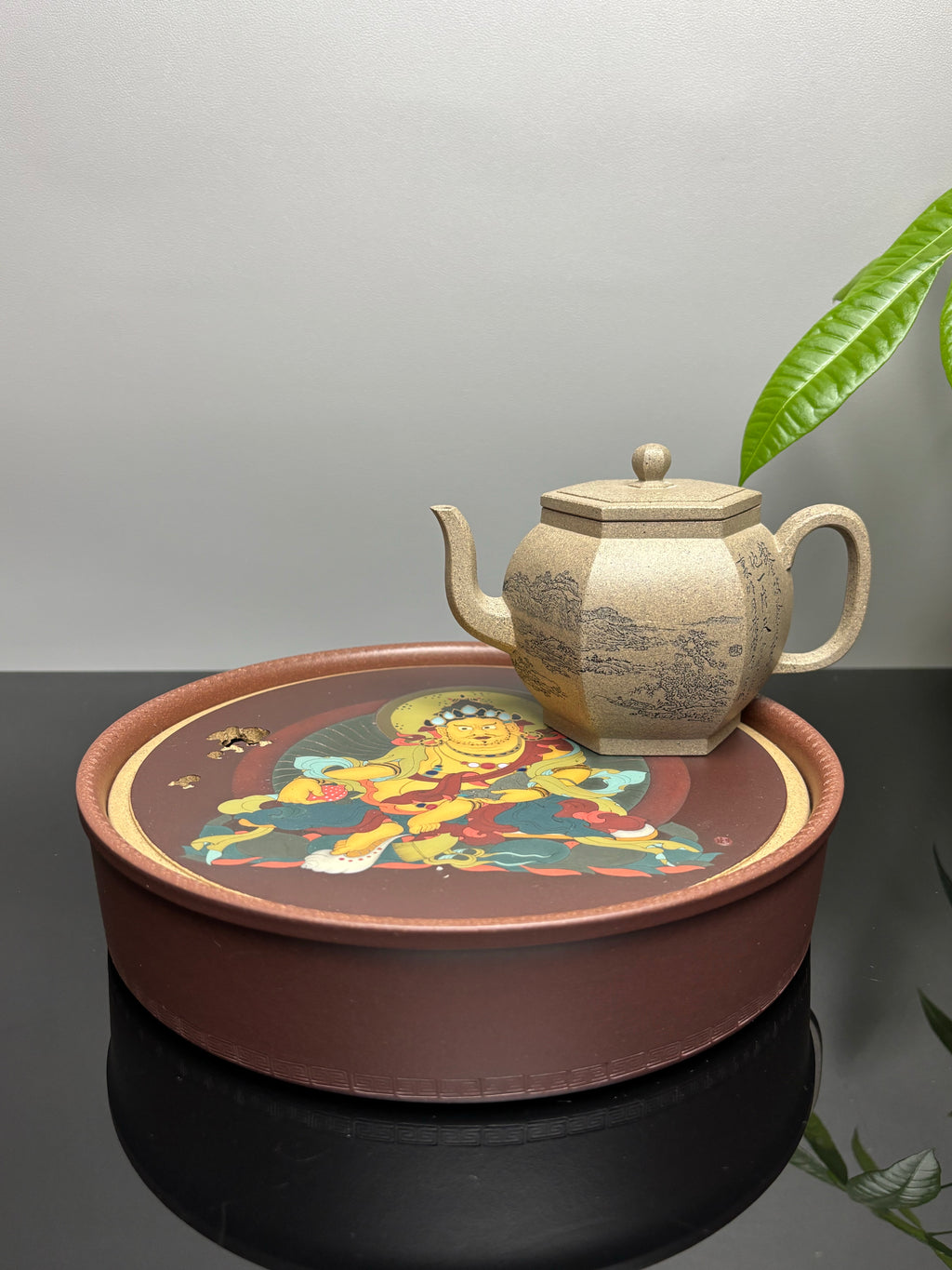 陈宏林大师传世巅峰臻品【六方宫灯壶】收藏送礼·双绝重器! ——原矿优质芝麻段·300cc ——紫砂山水陶刻天花板·陈宏林亲工