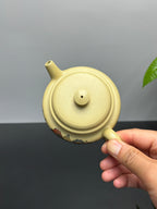 紫砂界彩刻山水第一人·李峰巅峰臻品《德钟壶》礼藏双绝 传世重器！  ——原矿优质本山绿泥·260cc ——著名紫砂彩刻艺术家·李峰亲工