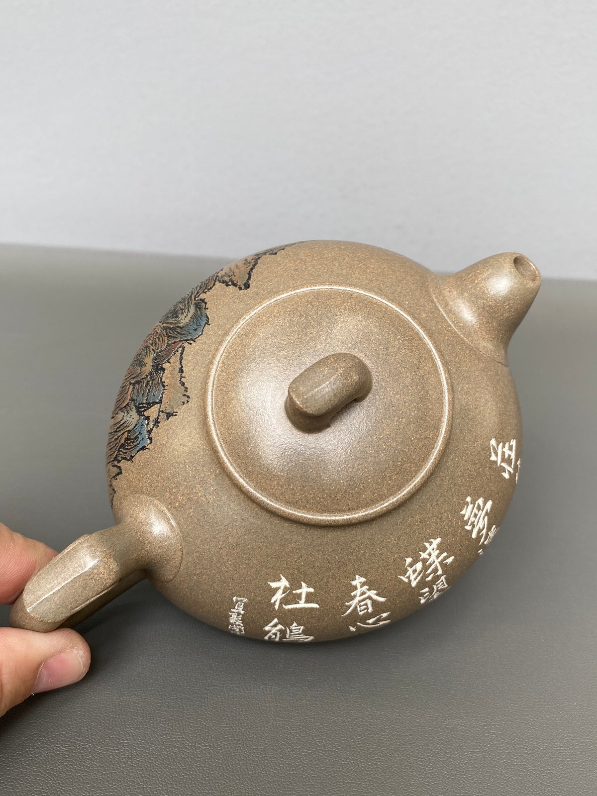 紫砂界彩刻山水标杆·李峰臻品《玉龙壶》礼藏双绝 传世重器！  ——原矿优质青段·320cc ——著名紫砂彩刻艺术家·李峰亲工