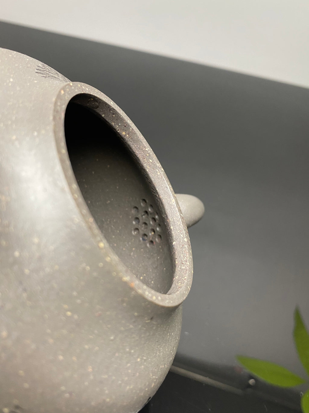 范泽锋高徒·邱爽紫砂潜力重器《柿圆壶》是您礼藏皆宜的高端艺术品👍  ——原矿优质天青泥·460cc