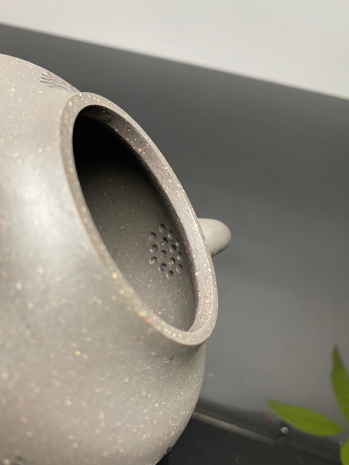 范泽锋高徒·邱爽紫砂潜力重器《柿圆壶》是您礼藏皆宜的高端艺术品👍  ——原矿优质天青泥·460cc