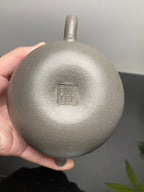 范泽锋高徒·邱爽紫砂潜力重器《柿圆壶》是您礼藏皆宜的高端艺术品👍  ——原矿优质天青泥·460cc