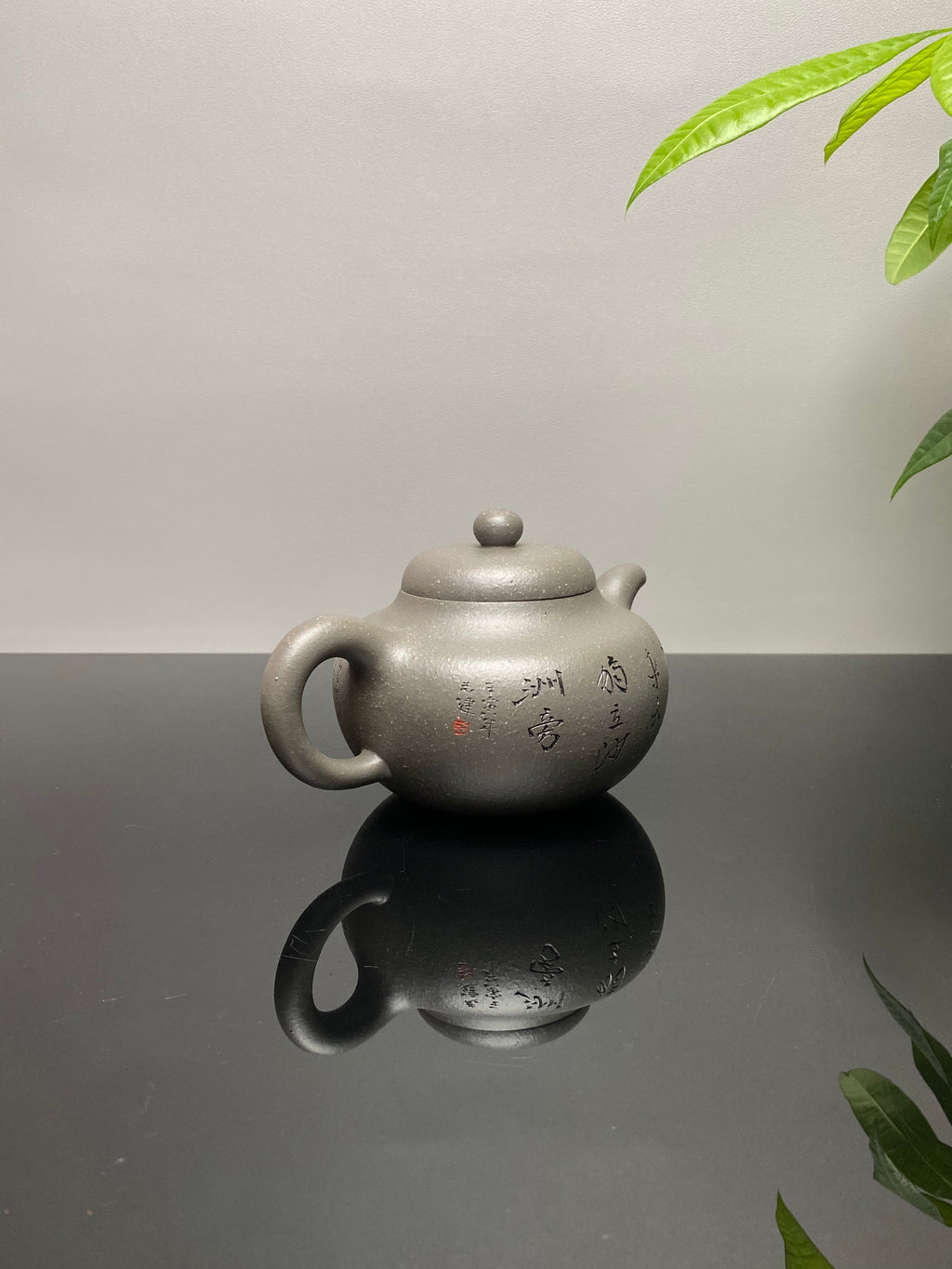 范泽锋高徒·邱爽紫砂潜力重器《柿圆壶》是您礼藏皆宜的高端艺术品👍  ——原矿优质天青泥·460cc