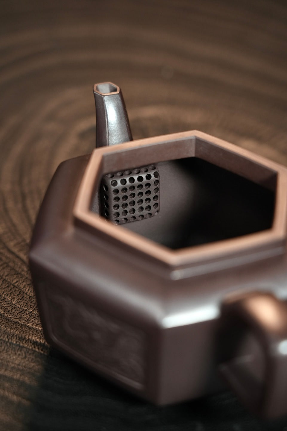 紫砂界80后方器标杆·耿浩巅峰臻品《六方龙凤壶》甄选原矿优质老紫泥·200cc