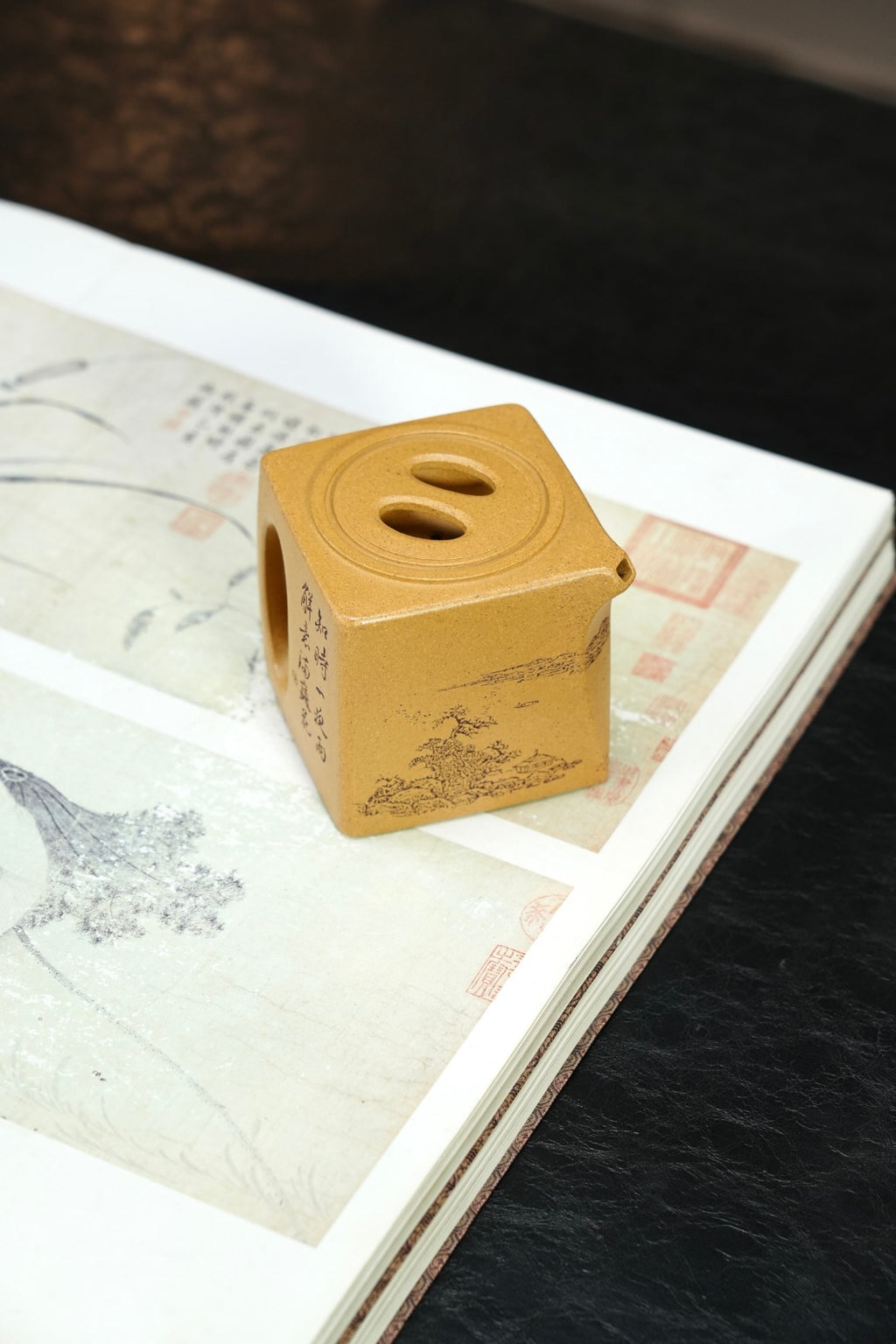 紫砂界80后方器标杆·耿浩～陈宏林联诀金奖重器《阳羡四方壶》礼藏传世，未来可期！甄选原矿优质黄金段·300cc