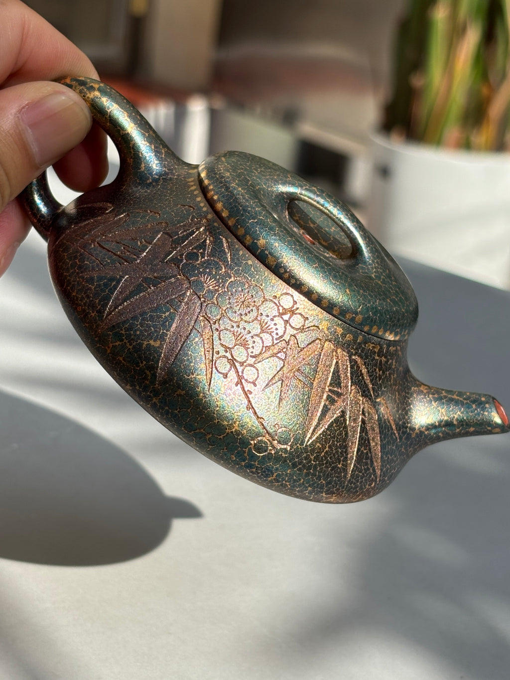 中国紫砂界当代梅王·朱炳浩(石陶）本工巅峰臻品《暗香石瓢》——原矿优质底槽清·120cc（黄金贝壳烧） ——任淦庭大师高徒｜朱炳浩（石陶）之作