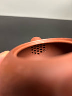 中国紫砂界当代梅王·朱炳浩(石陶）本工巅峰臻品《玉珠壶》——原矿优质底槽清·220cc ——任淦庭大师高徒｜朱炳浩（石陶）之作
