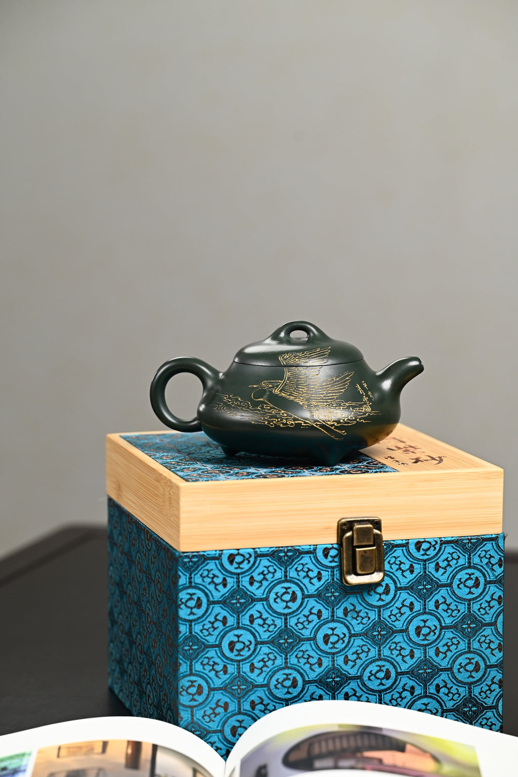 『汉棠石瓢』 君子蓝·容量300cc·14孔出水·史志洪，国大师徐汉棠女婿，徐门紫砂第四代传人，国家级高级工艺美术师