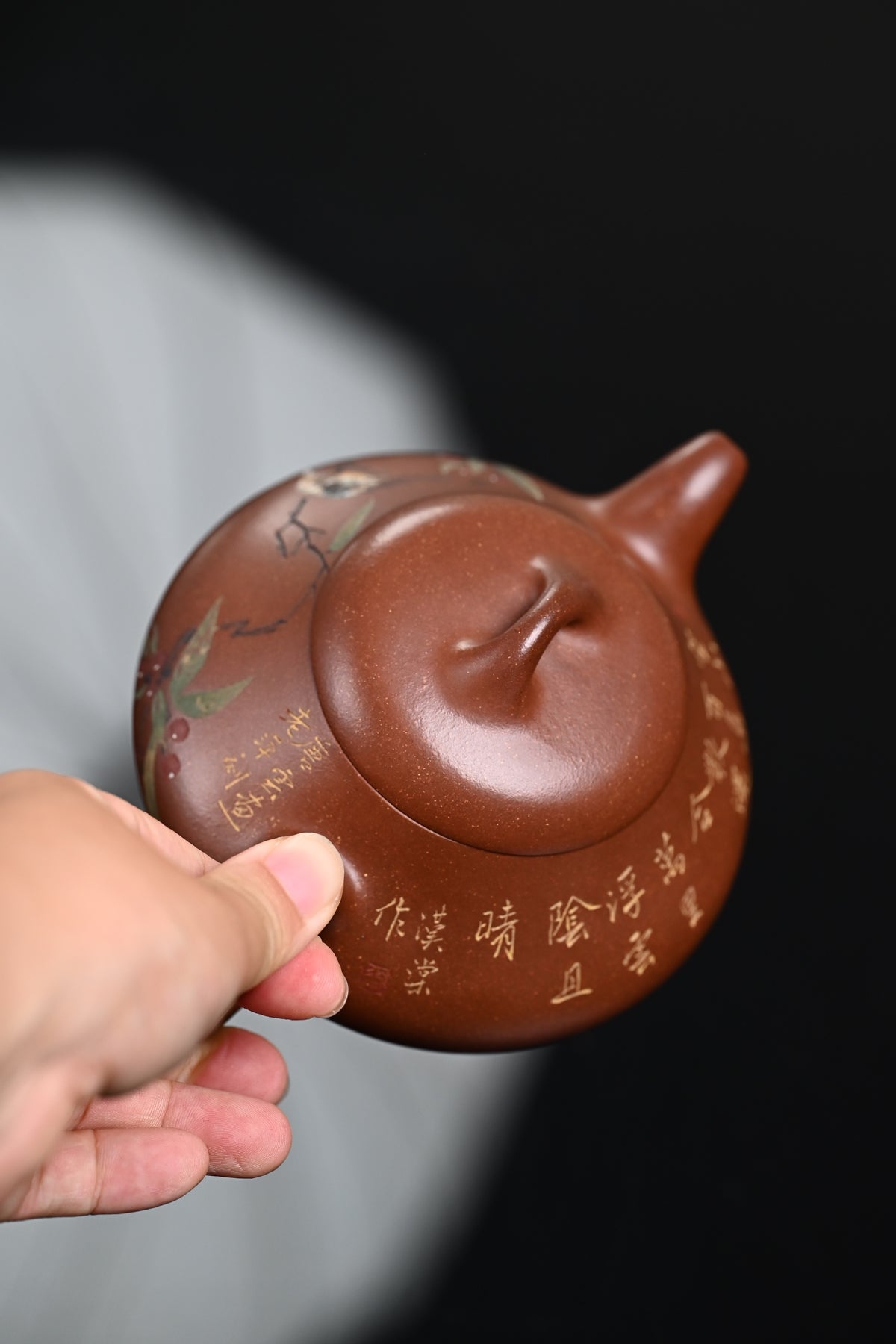『汉棠石瓢』 一厂文革泥·容量300cc·14孔出水·史志洪  史志洪，国大师徐汉棠女婿，徐门紫砂第四代传人，国家级高级工艺美术师